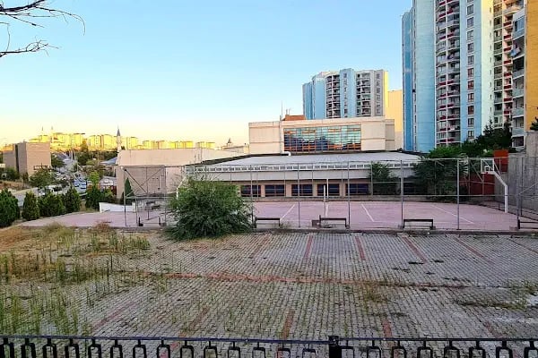 Nuri Pakdil Anadolu Lisesi - Resim 18