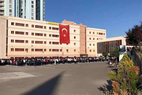Nuri Pakdil Anadolu Lisesi - Resim 7