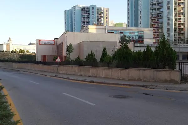 Nuri Pakdil Anadolu Lisesi - Resim 4