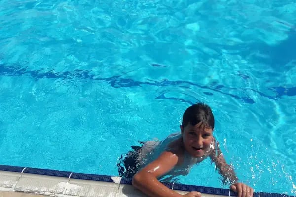 Belsin Yüzme Havuzu Ve Sosyal Tesisleri - Resim 18