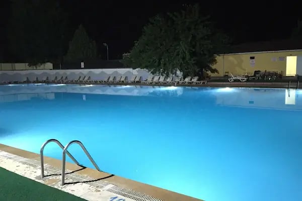 Belsin Yüzme Havuzu Ve Sosyal Tesisleri - Resim 8