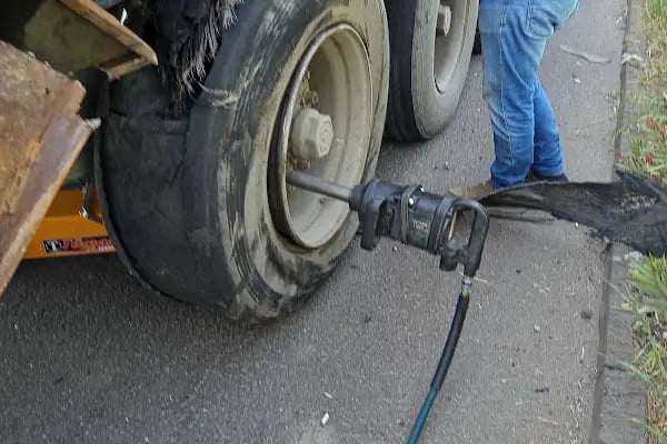 Oto lastik yol yardım 7/ 24 - Resim 3