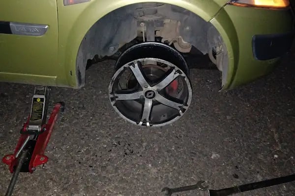 Oto lastik yol yardım 7/ 24 - Resim 11