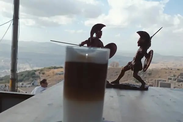 Pergamon acropolis cafe - Resim 7