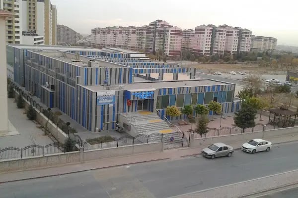 SELÇUKLU BELEDİYESİ BEYHEKİM YÜZME HAVUZU - Resim 1