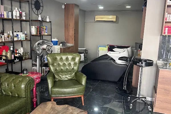 Cezbe Kuaför ve Güzellik Salonu saç kaynak merkezi - Resim 3