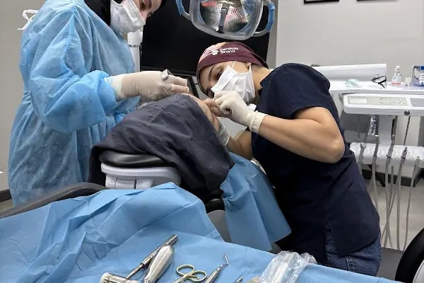 Dentbien Ağız ve Diş Sağlığı Polikliniği / Ataşehir İmplant Diş Kliniği - Resim 9