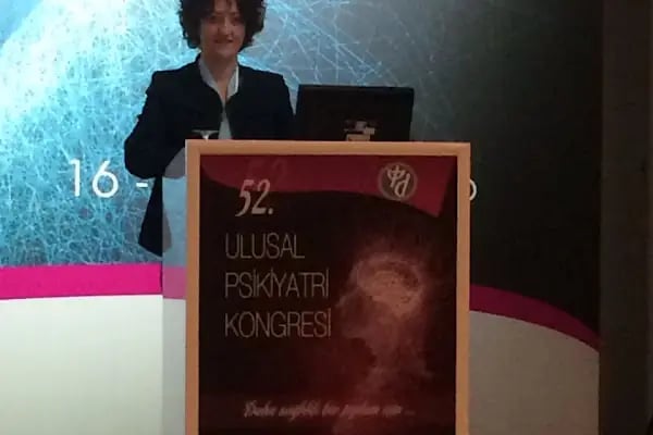 Uzm. Dr. Özen Bahar Çatan Akgülle, Psikiyatri - Resim 2