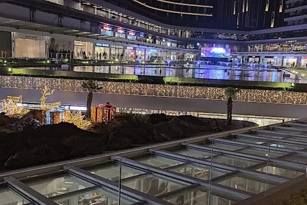 Downtown Yaşam ve Eğlence Merkezi - Resim 11