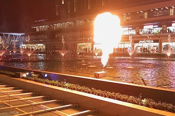 Downtown Yaşam ve Eğlence Merkezi - Resim 5
