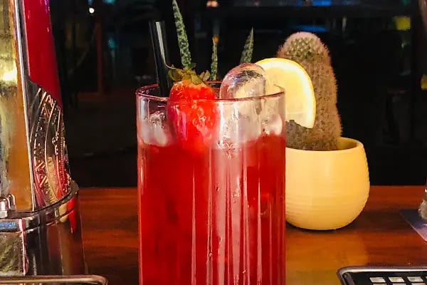 Radyo Pub Özlüce; Bira Bahçesi - Resim 2