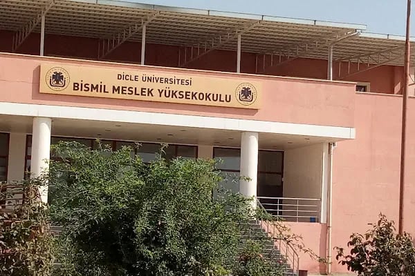 Dicle Üniversitesi Bismil Meslek Yüksekokulu - Resim 1