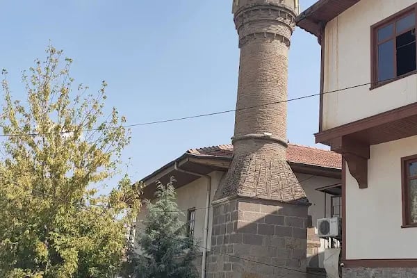 Ahi Hüsameddin Hz Türbesi - Resim 3
