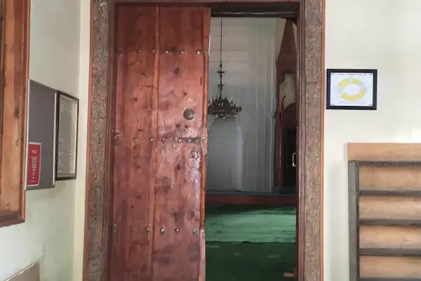 Ahi Hüsameddin Hz Türbesi - Resim 7