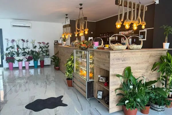 Flower Cafe House Kelebeğin Çiçek Evi - Resim 3