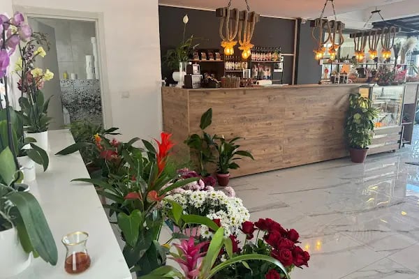 Flower Cafe House Kelebeğin Çiçek Evi - Resim 7