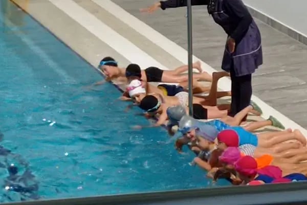 Antalya Olimpik Yüzme Havuzu - Resim 4