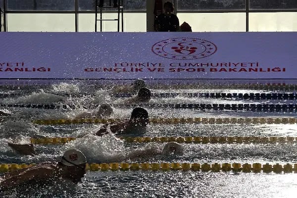 Antalya Olimpik Yüzme Havuzu - Resim 17