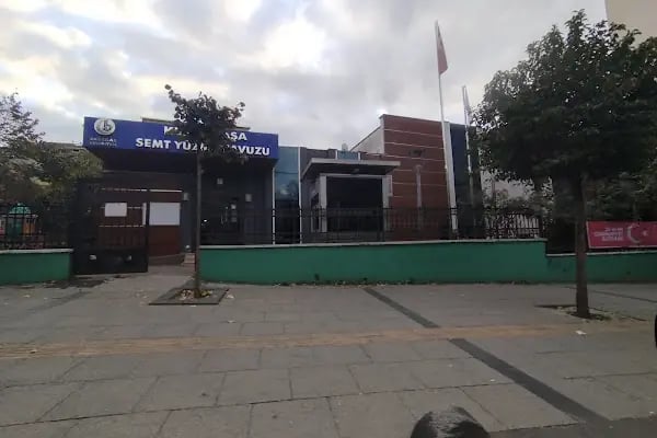 Kemalpaşa Semt Yüzme Havuzu - Resim 7