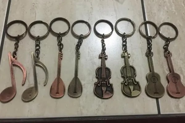 ALUX Ayhan Müzik Aletleri Aksesuarları - Resim 16