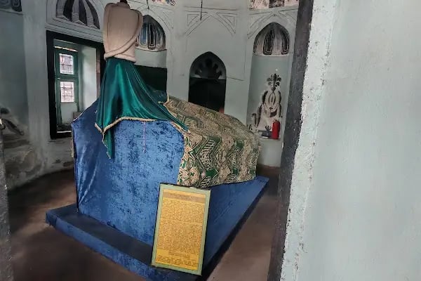 Gazi (Kara) Ahmet Paşa Türbesi - Resim 14