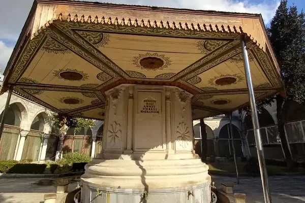 Gazi (Kara) Ahmet Paşa Türbesi - Resim 9