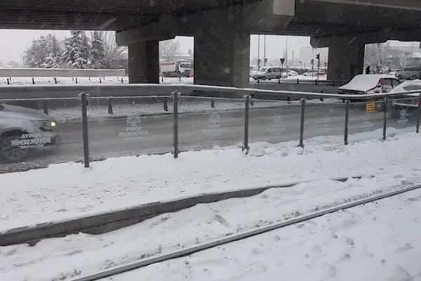 Tramvay Selçuklu Belediyesi Durağı - Resim 2