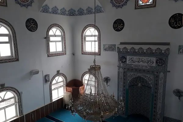 Merkez Valide Cami - Resim 16