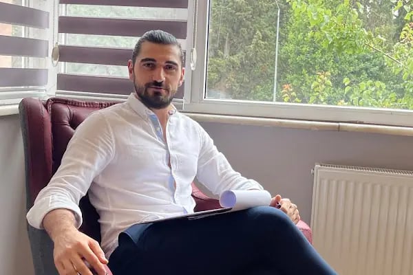 Uzm. Klinik Psikolog Baran KAYA | Depresyon ve kaygı bozuklukları | Çift, aile ve evlilik terapisi | EMDR terapi - Resim 6