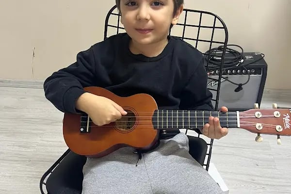 T.C. MEB Özel Piraye Sanat Akademi - Resim 19