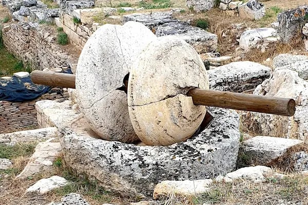 Hierapolis Antik Tiyatrosu - Resim 8
