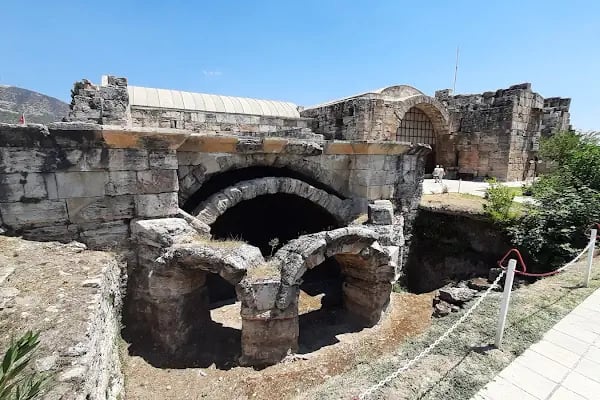 Hierapolis Antik Tiyatrosu - Resim 13