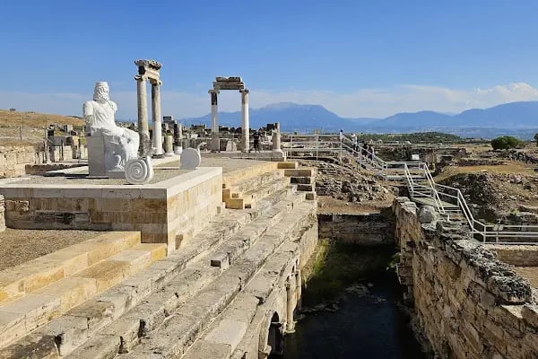 Hierapolis Antik Tiyatrosu - Resim 3