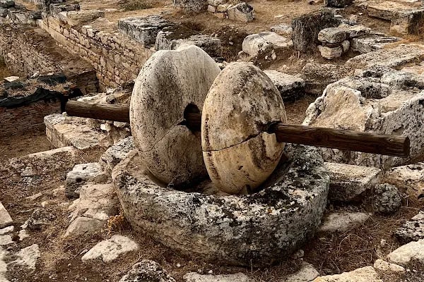 Hierapolis Antik Tiyatrosu - Resim 14