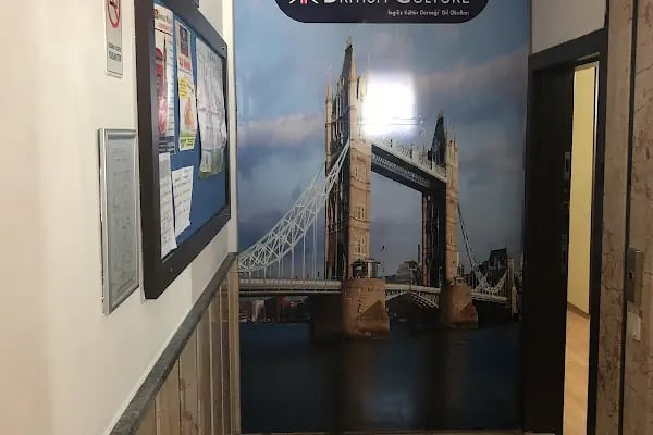 Konyaaltı İngiliz Kültür Yabancı Dil Kursu - Resim 3