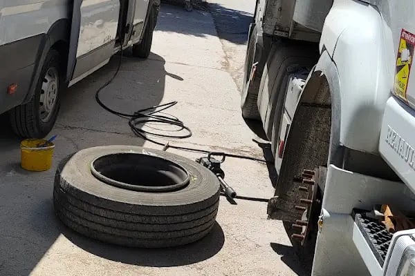 Oto Lastik Yol Yardım - Resim 7