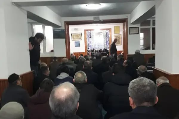 Gıyasettin Benli Cami - Resim 3