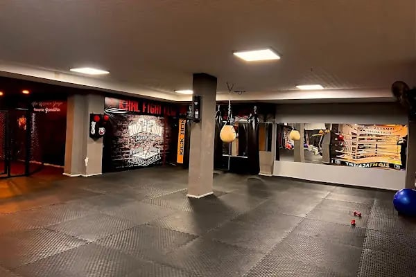 Ramazan Çicek fight academy - Resim 3