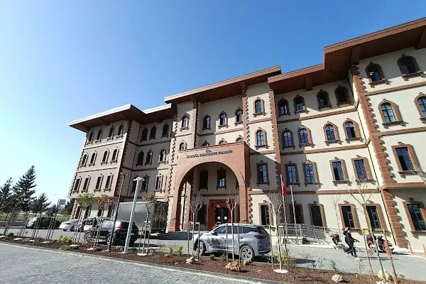 İnegöl Hükümet Konağı - Resim 1