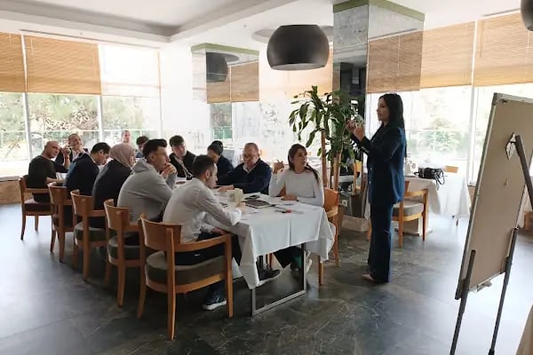 Özel Döşemealtı İngiliz Kültür Yabancı Dil Kursu - Resim 16