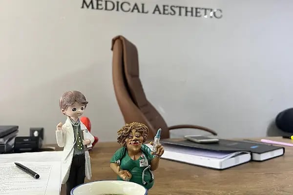 DrKendalClinic - Resim 12