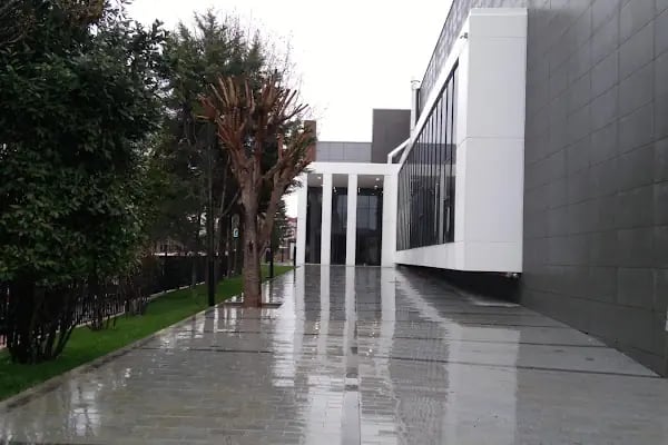 Fatih Belediyesi Yedikule Yüzme Havuzu ve Spor Kompleksi - Resim 20