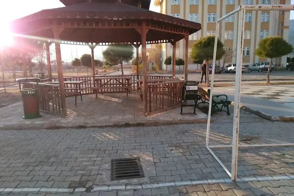 Döşemealtı Mesleki ve Teknik Anadolu Lisesi - Resim 2
