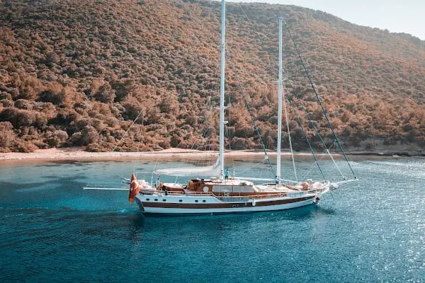 Captain Bodrum - Bodrum Rent a Boat and Hire Yacht Company - Resim 8