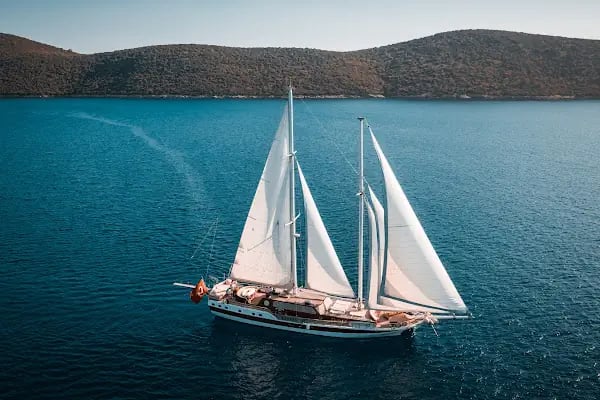 Captain Bodrum - Bodrum Rent a Boat and Hire Yacht Company - Resim 10