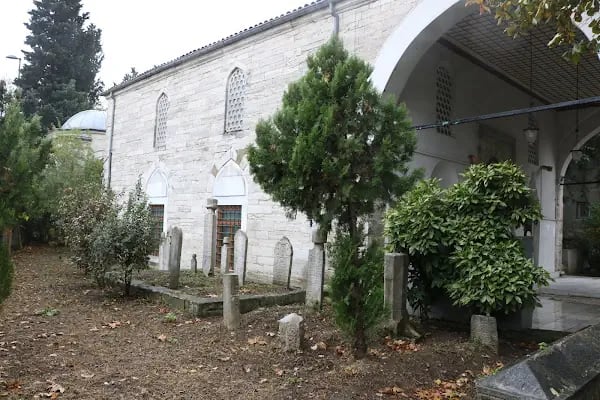 Hubbi Hatun Türbesi - Resim 12