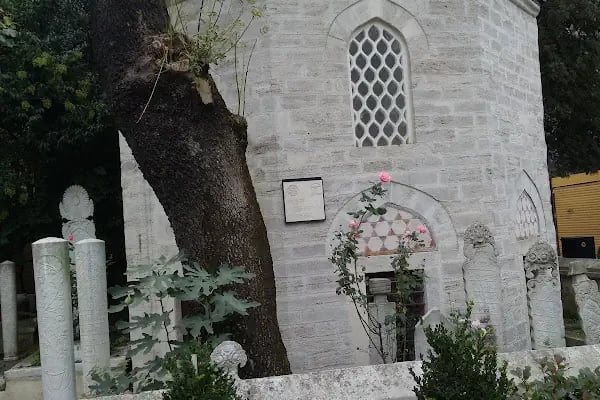 Hubbi Hatun Türbesi - Resim 14