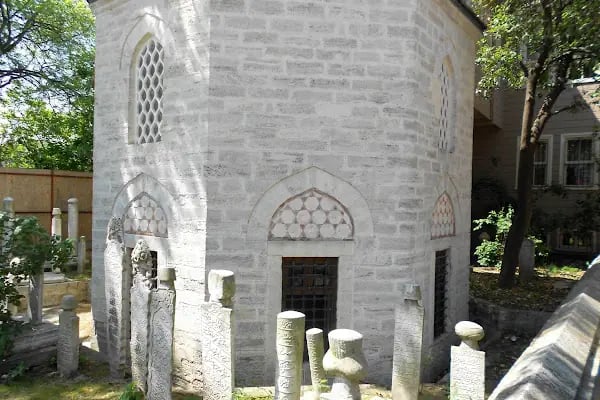 Hubbi Hatun Türbesi - Resim 17