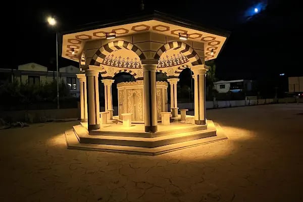 Arabacıalanı Şehitler Cami - Resim 16