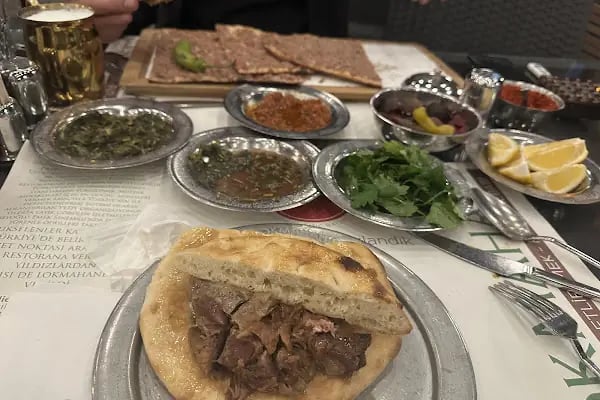 Lokmahane Çarşı - Resim 18